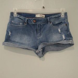 Ditto distress shorts
